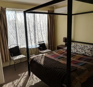 Hotels and Accommodations in Melbourne Australia Knightsbridge Apartments