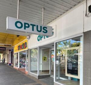 Mobile Phone Retailers in Victoria Australia Optus Sale