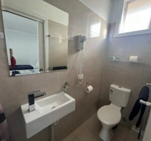 Wattle Grove Motel Hotel in Maryborough
