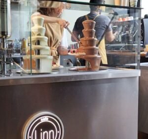 Cafe Linn Food & Beverages in South Melbourne