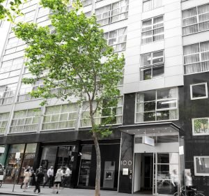 Hotels and Accommodations in South Yarra Australia Mantra 100 Exhibition Melbourne