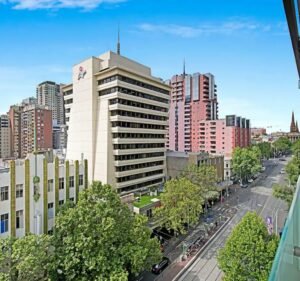 Hotels and Accommodations in Melbourne Australia Melbourne CBD Central Apartment Hotel