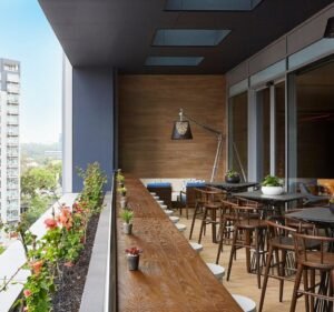 Hotels and Accommodations in Melbourne Australia Holiday Inn Express Melbourne Southbank