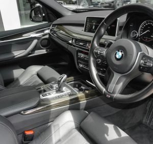 PREMIUM CHAUFFEUR CARS MELBOURNE Limousine service in Melbourne