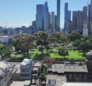 Courtyard Melbourne Flagstaff Gardens Hotel in West Melbourne