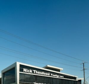 Car Dealerships in Melbourne Australia Always Buying Prestige Cars