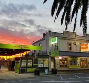 Hotels and Accommodations in Victoria Australia Yarram Commercial Hotel Motel