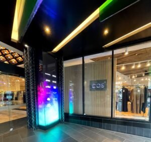 Fashion Boutiques in Melbourne Australia COS