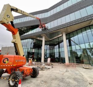 Cleaning Services in Melbourne Australia iWindowsCBD