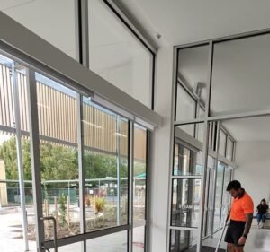 Ezyshine Window Cleaning Melboune Cleaning service in Glen Iris