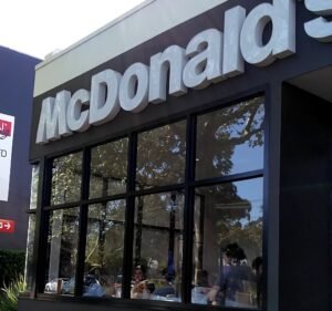 McDonalds Food & Beverages in Richmond