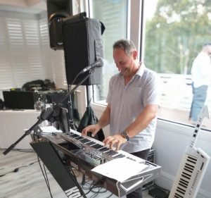 Music and Entertainment in Melbourne Australia Orpheus Entertainment - Melbourne Greek Band/MC/DJ packages.