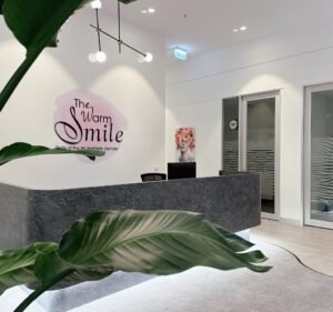 The Warm Smile - Dentist