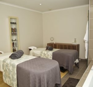Jindii Eco Spa Spa & Massage in Acton