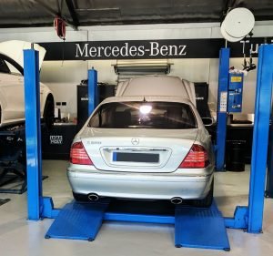  BMW Mechanic
