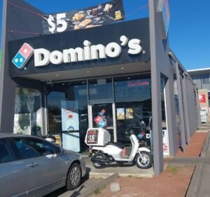  Domino's Pizza Hoppers Crossing