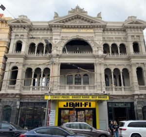 Mobile Phone Retailers in South Yarra Australia JB Hi-Fi Prahran
