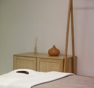 The Queen Total Beauty Hair & Beauty in Melbourne