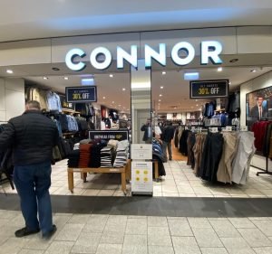 Connor Hobart